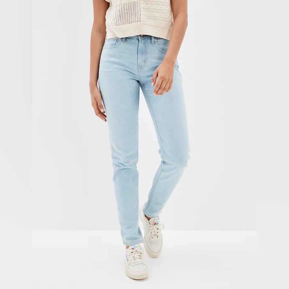 American Eagle Stretch '90s Skinny Jean in Bright Blue Size 18 Short